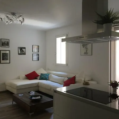 Διαμέρισμα Modern Flat ++ *